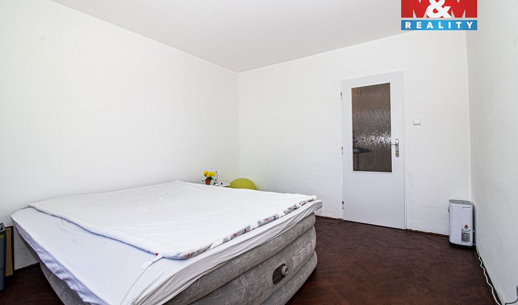 Prodej bytu 3+kk 72 m², Bečváry – náhled fotky 20