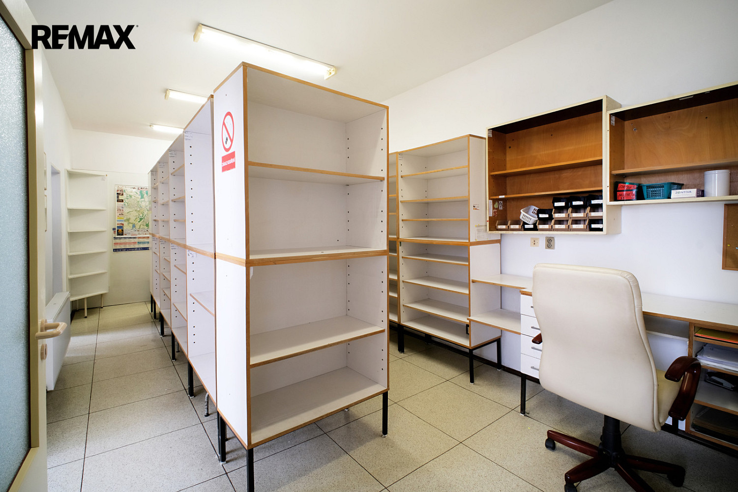 Pronájem obchodních prostor 156 m² — photo 5