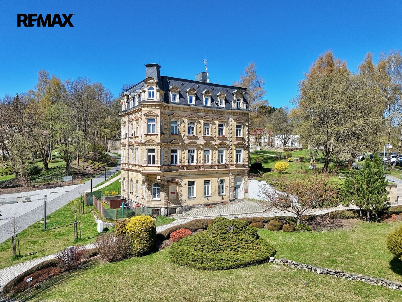 Pronájem bytu 1+1 40 m² – fotografie 3