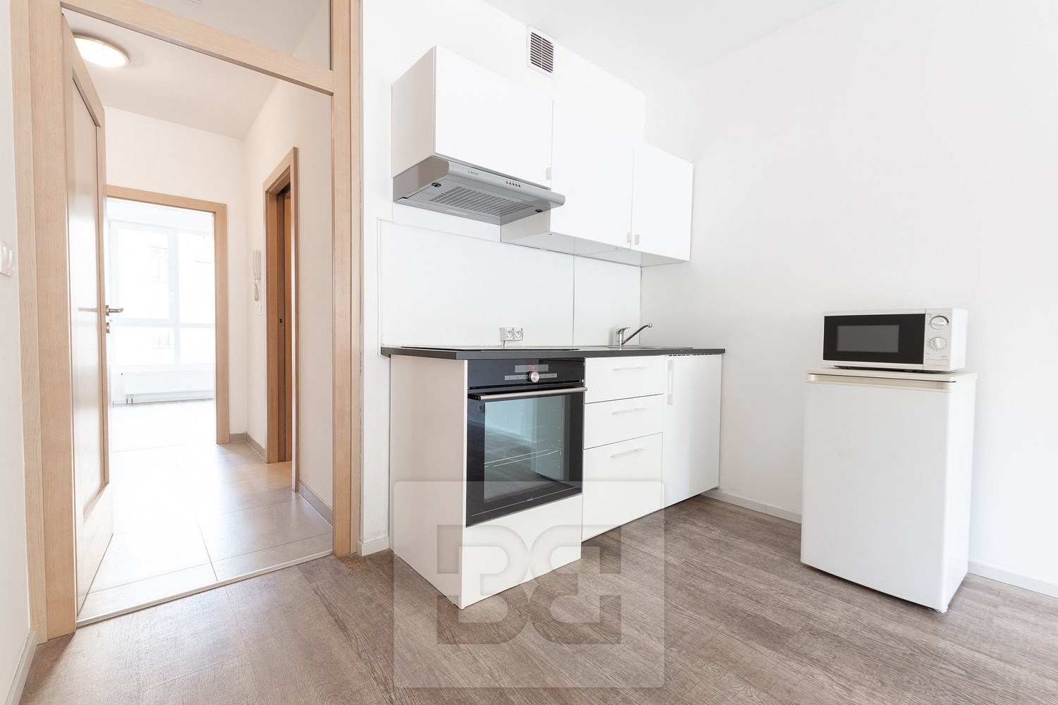 Pronájem bytu 2+kk 48 m² – fotografie 4