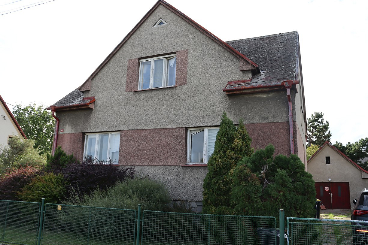 Prodej domu 220 m² s pozemkem 833 m²
