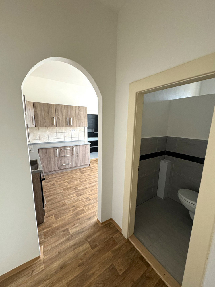 Pronájem bytu 3+1 80 m² – fotografie 2