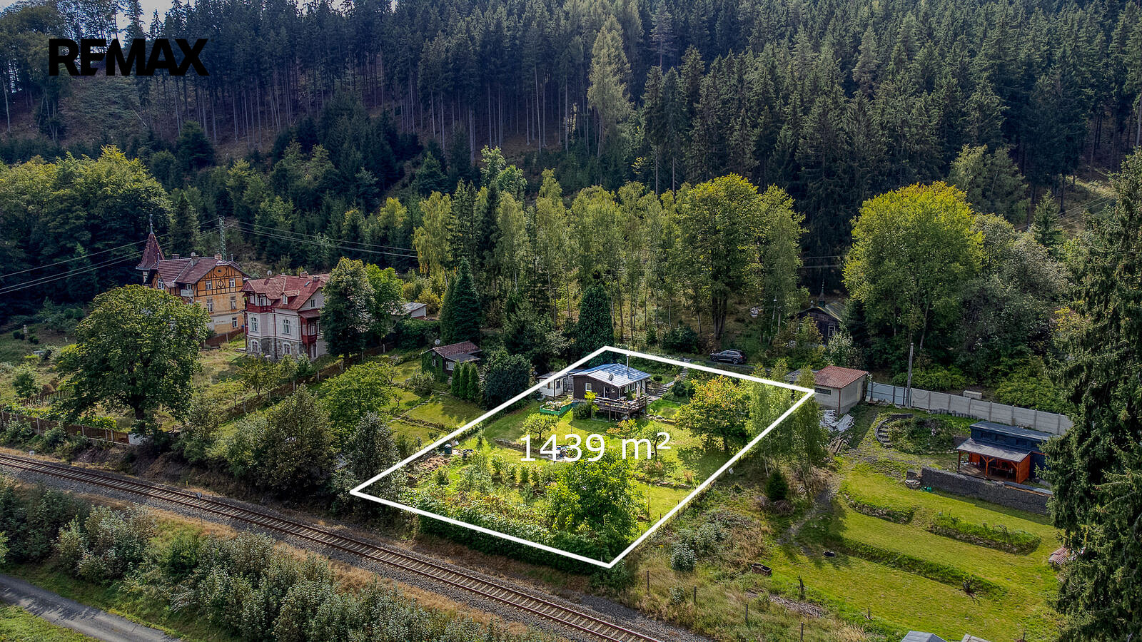 Prodej stavebního pozemku 1 439 m² – fotografie 4
