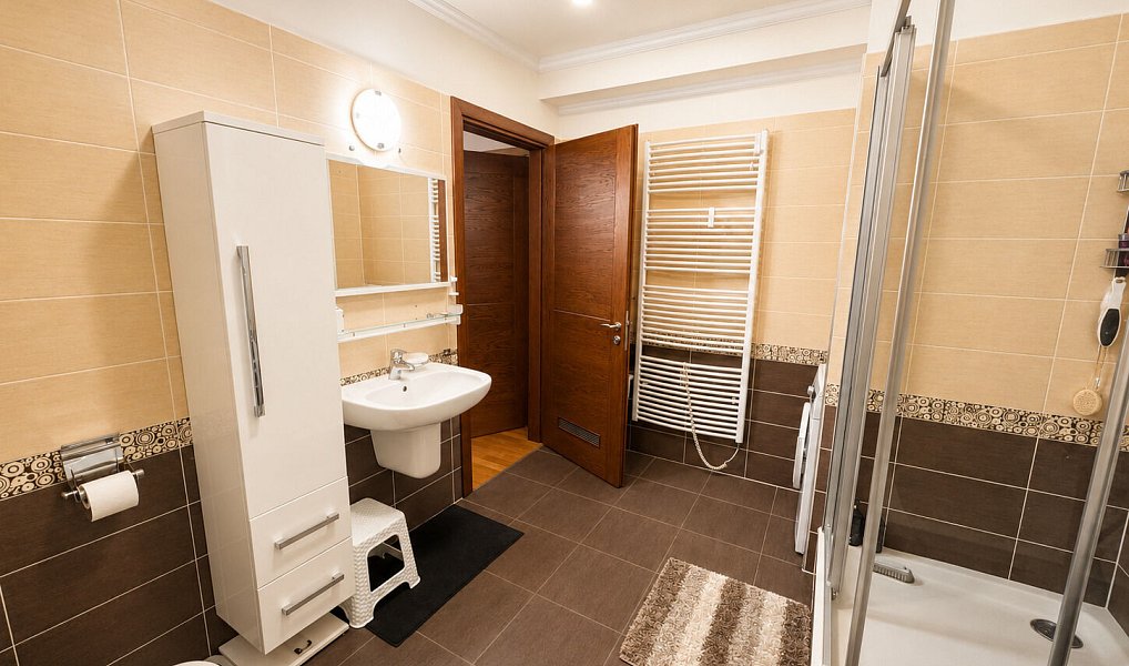 Prodej bytu 3+kk 104 m², Karlovy Vary – náhled fotky 14