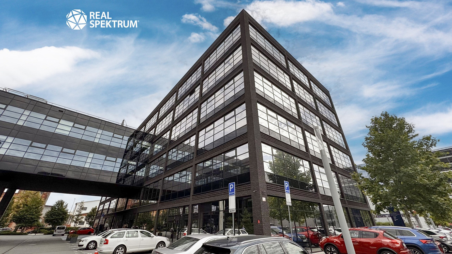 Pronájem kanceláře 1 233 m² – fotografie 3