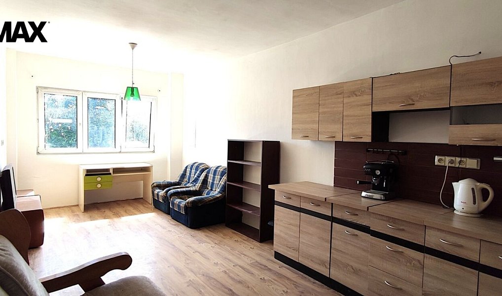 Prodej domu 190 m² s pozemkem 890 m², Bruntál – náhled fotky 3