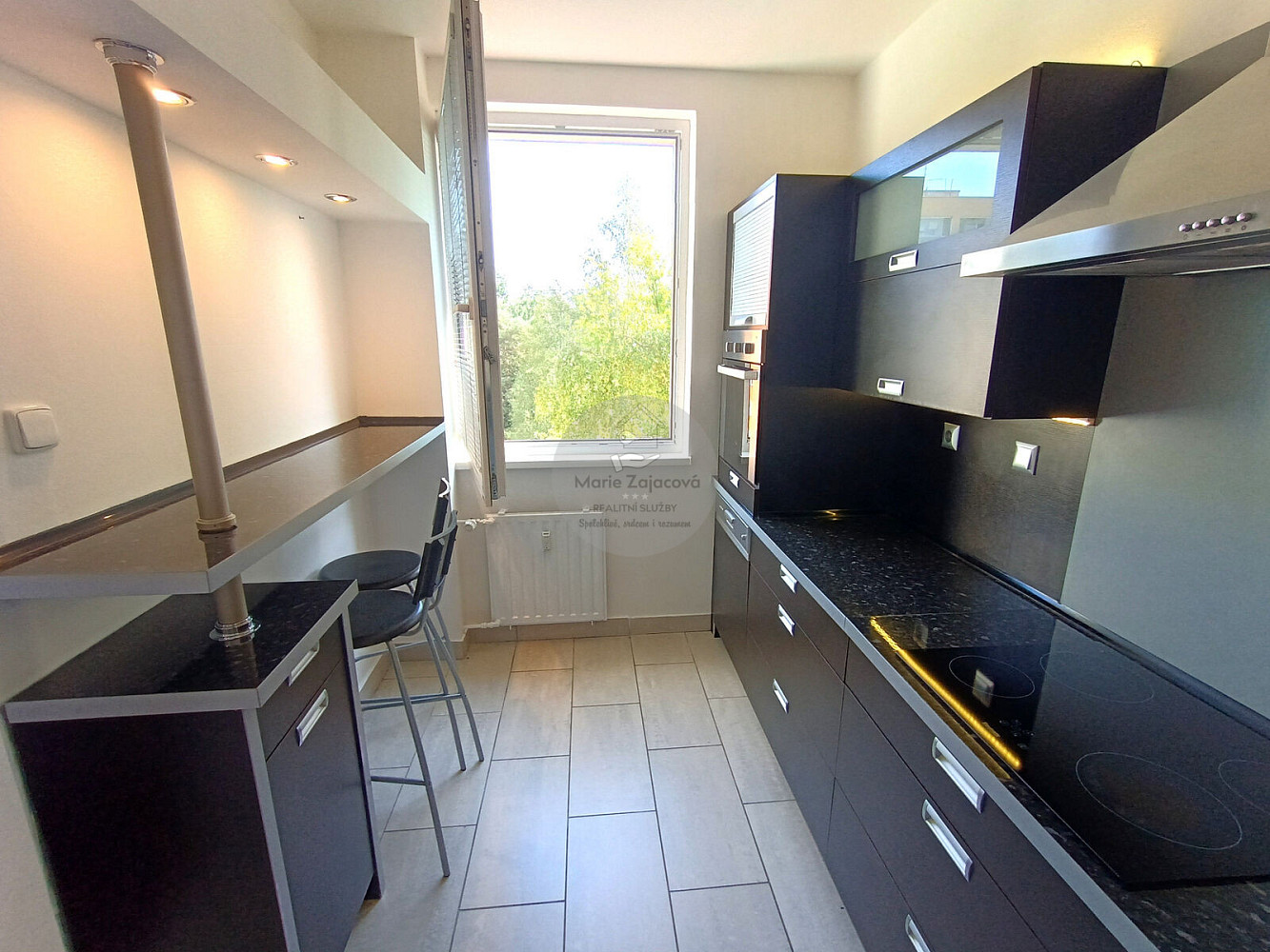 Pronájem bytu 2+1 45 m² – fotografie 2