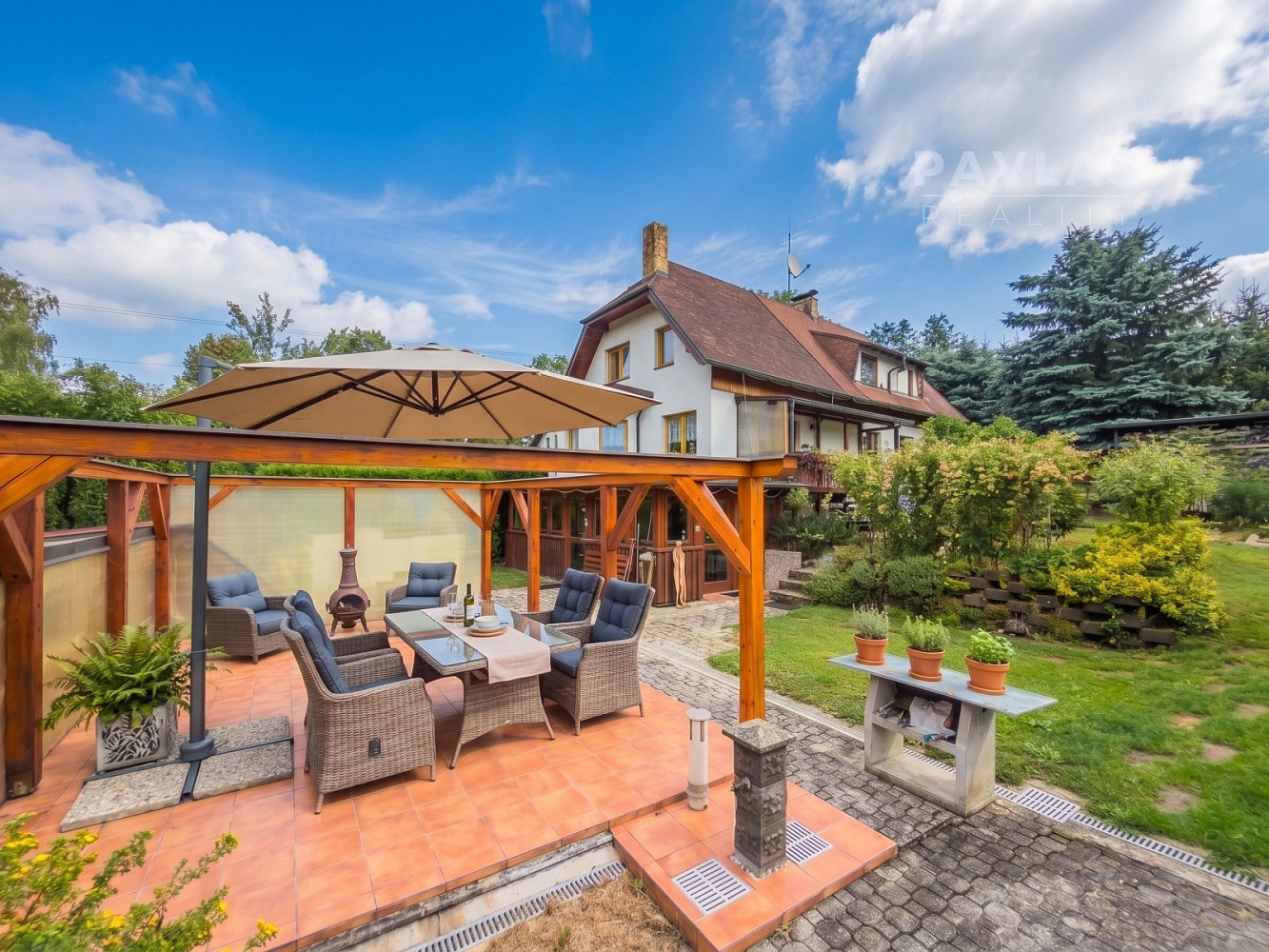 Prodej domu 240 m² s pozemkem 573 m²