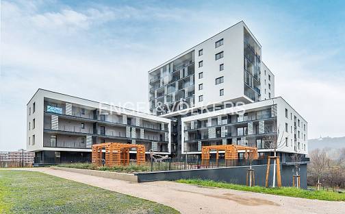 Garážové stání v rezidenci Zahálka, Mezi vodami, Praha 4 - Modřany