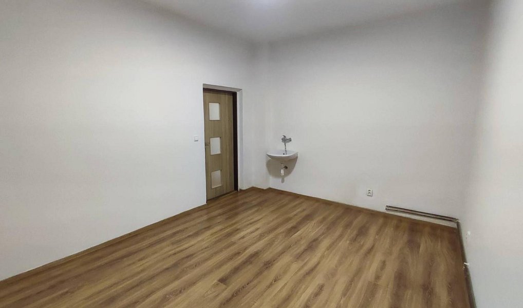 Prodej bytu 4+kk 94 m², Trutnov – náhled fotky 2