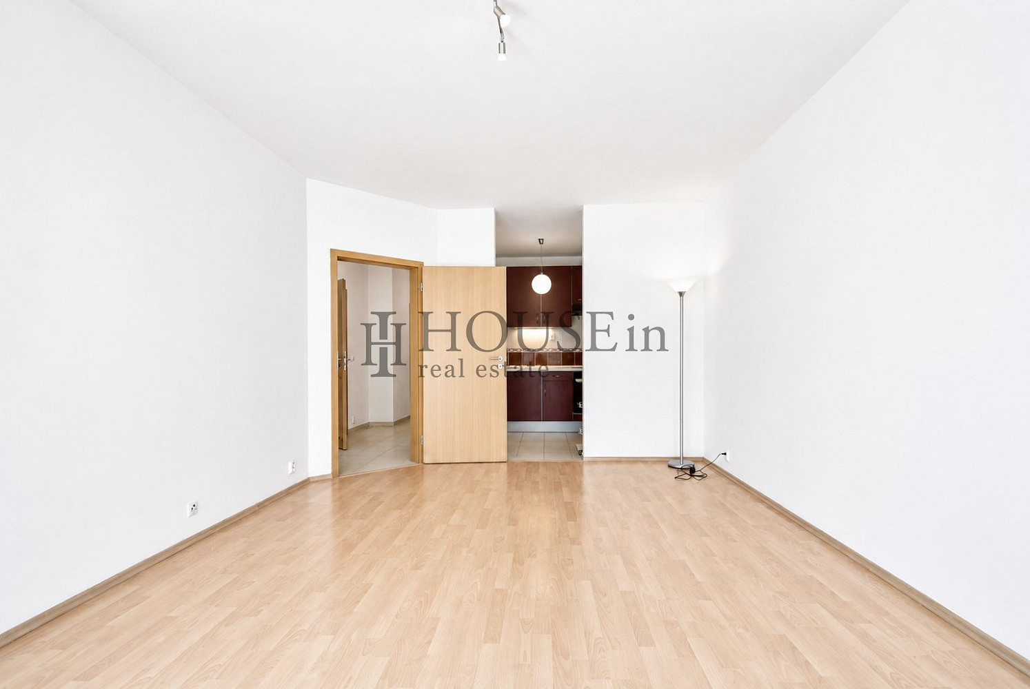 Pronájem bytu 2+1 61 m² – fotografie 4