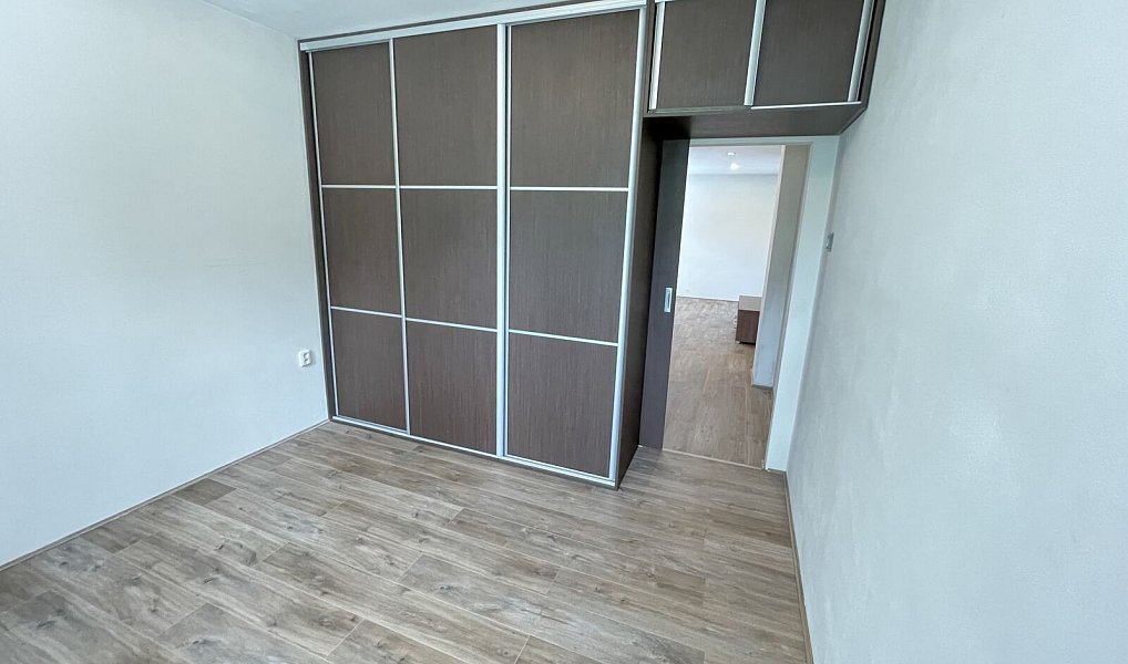 Pronájem bytu 2+1 50 m², Kolín – náhled fotky 7