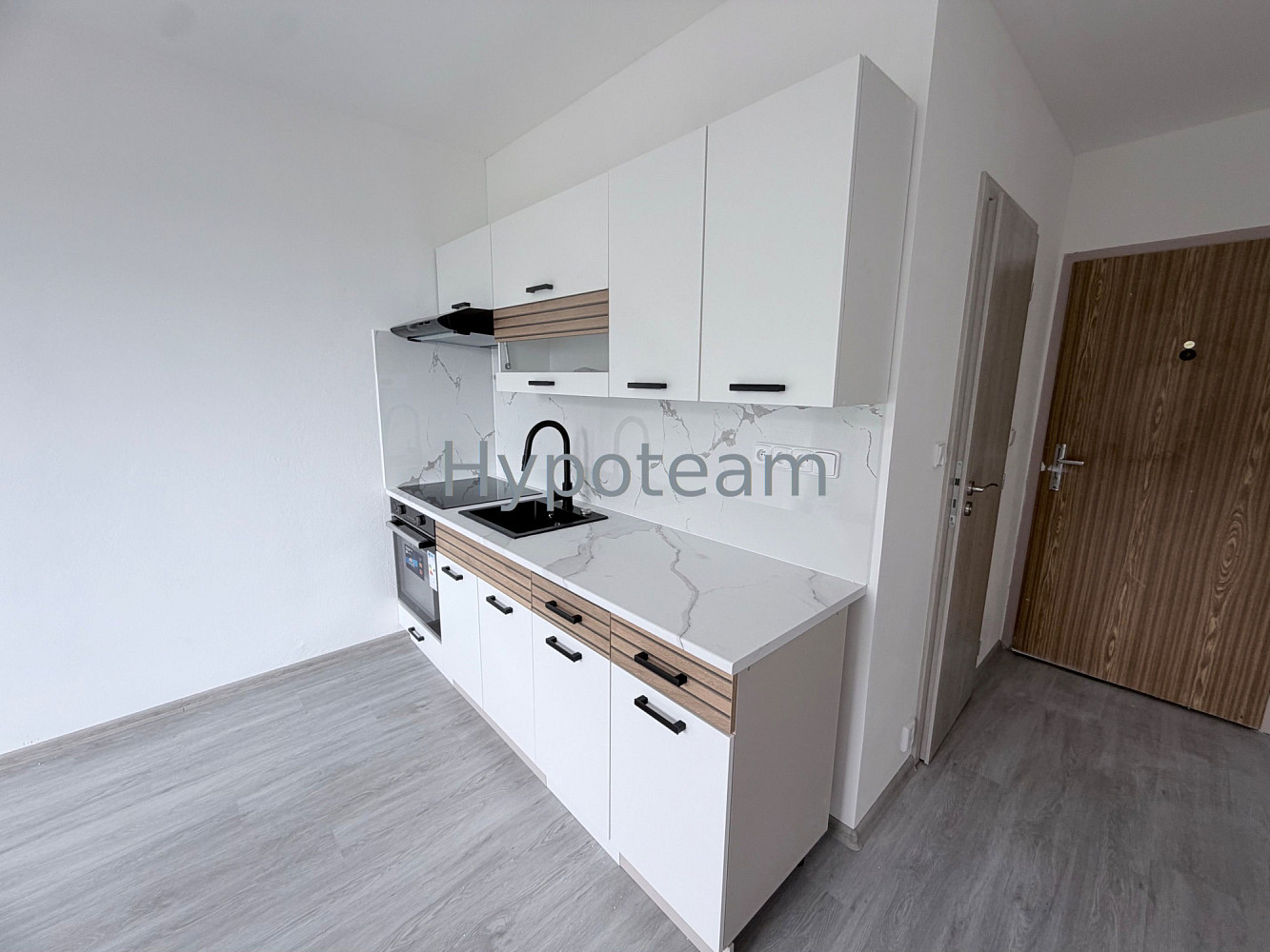 Pronájem bytu 1+1 34 m² – fotografie 5
