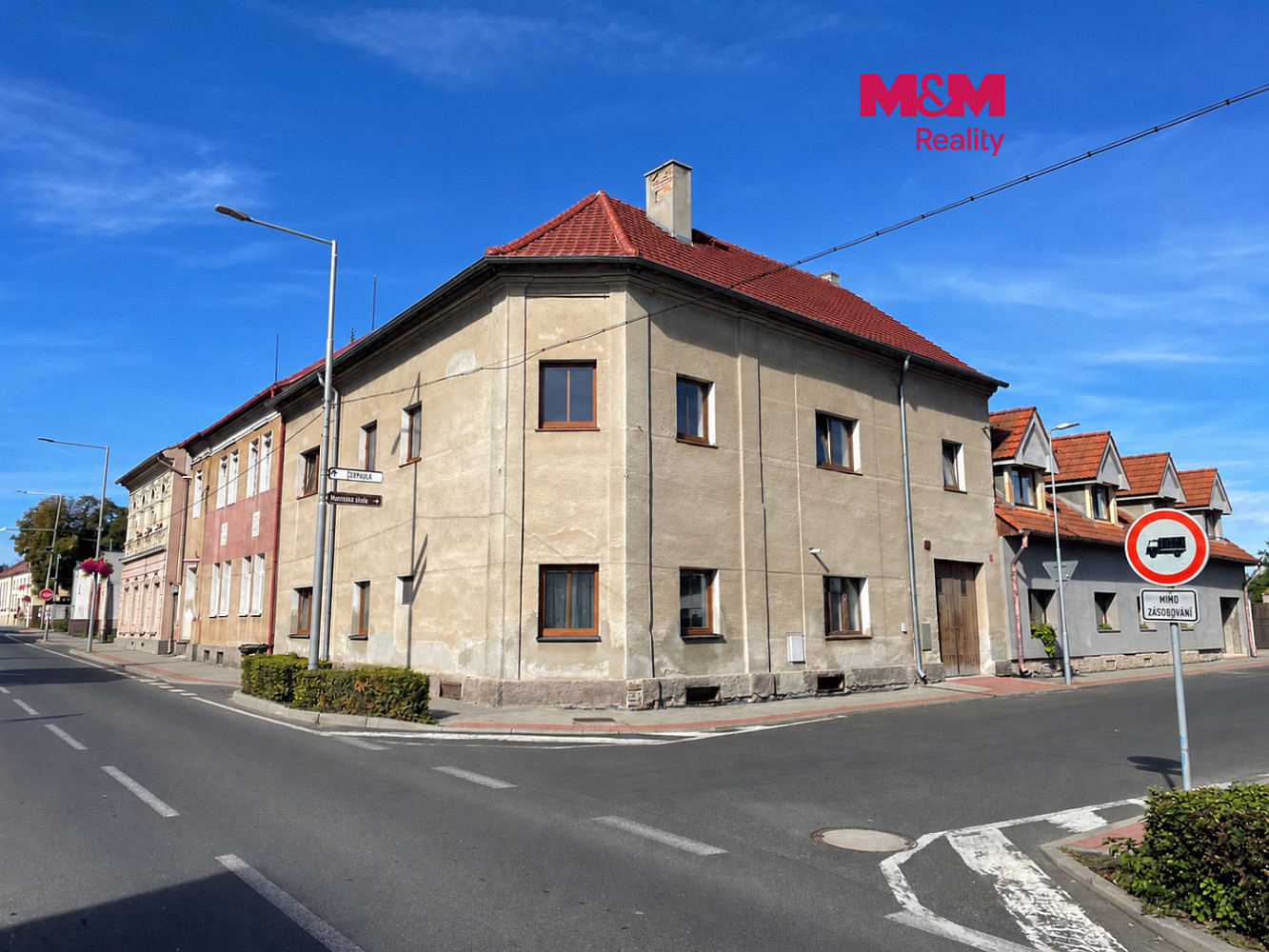 Prodej domu 210 m² s pozemkem 180 m²