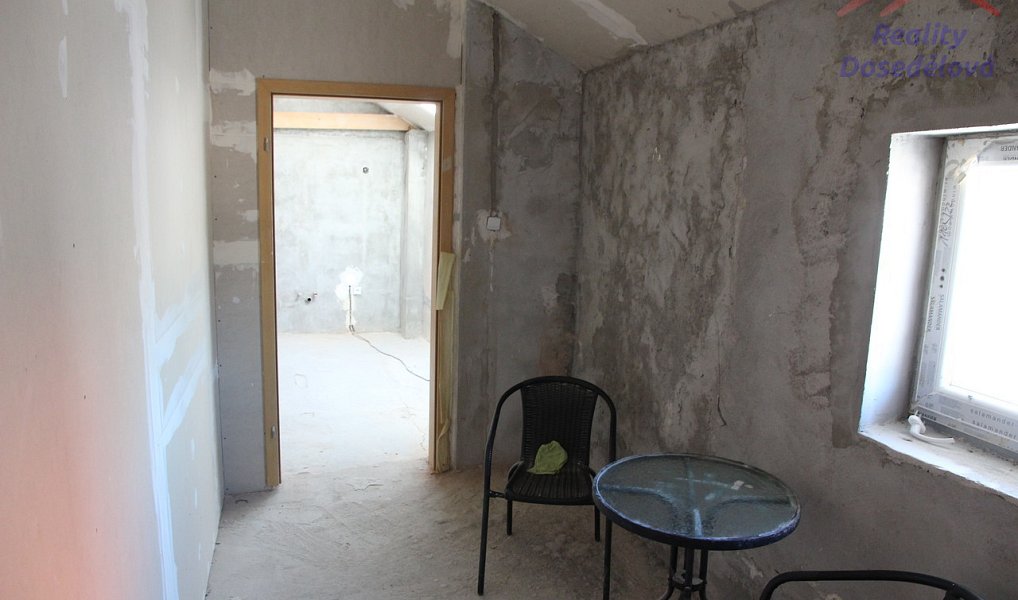 Prodej domu 114 m² s pozemkem 66 m², Smečno – náhled fotky 15