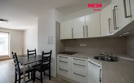 Pronájem bytu 2+kk 49 m², Svatojánská, Hradec Králové - Třebeš