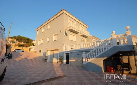 Prodej domu 630 m² s pozemkem 1 380 m², Calpe, Španělsko