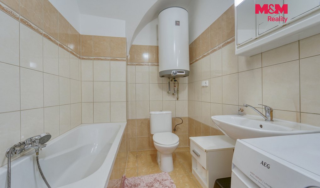 Pronájem bytu 2+1 71 m², Chodová Planá – náhled fotky 10