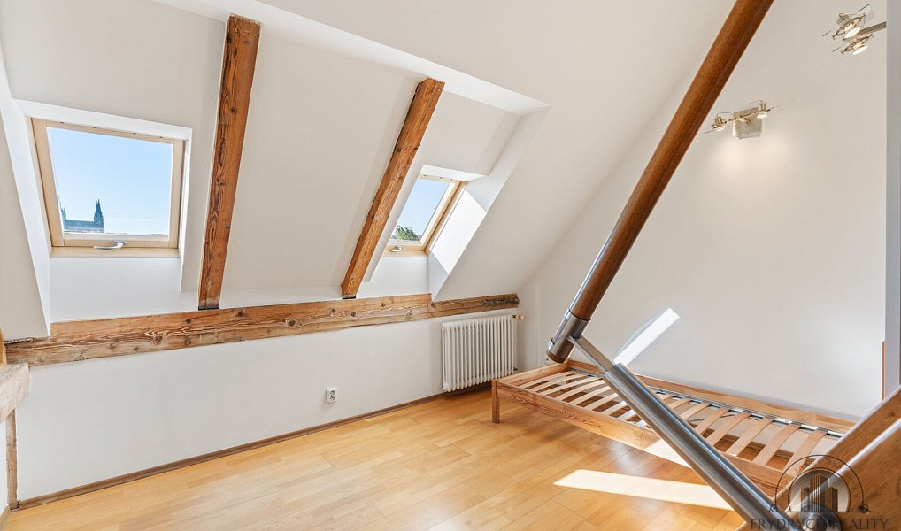 Pronájem bytu 5+1 160 m², Praha – náhled fotky 31
