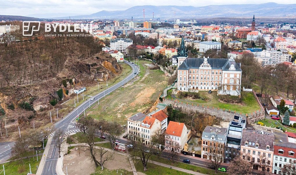 Prodej domu 389 m² s pozemkem 226 m², Teplice – náhled fotky 24