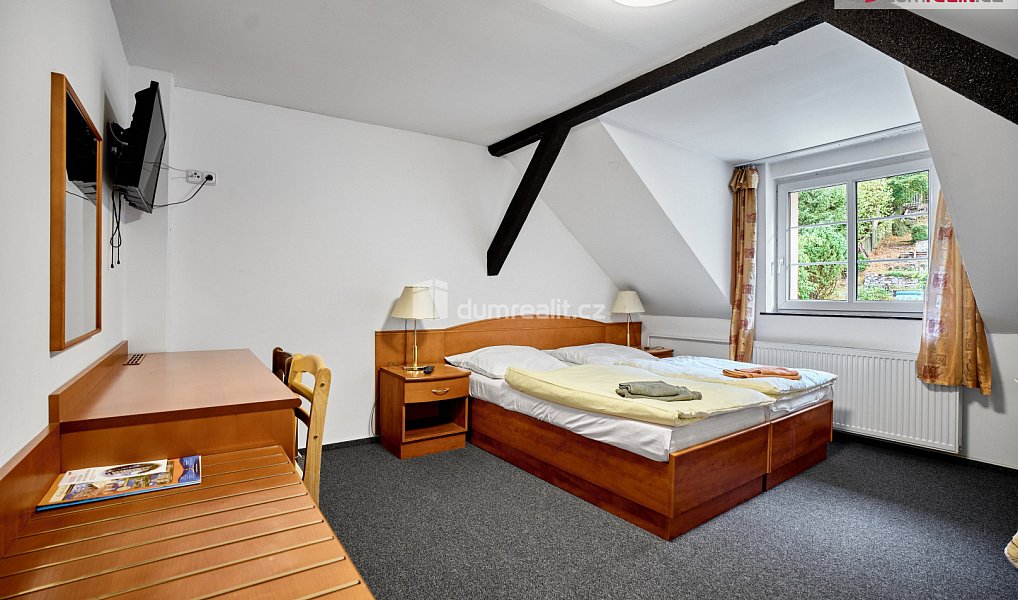 Prodej domu 280 m² s pozemkem 490 m², Nejdek – náhled fotky 3