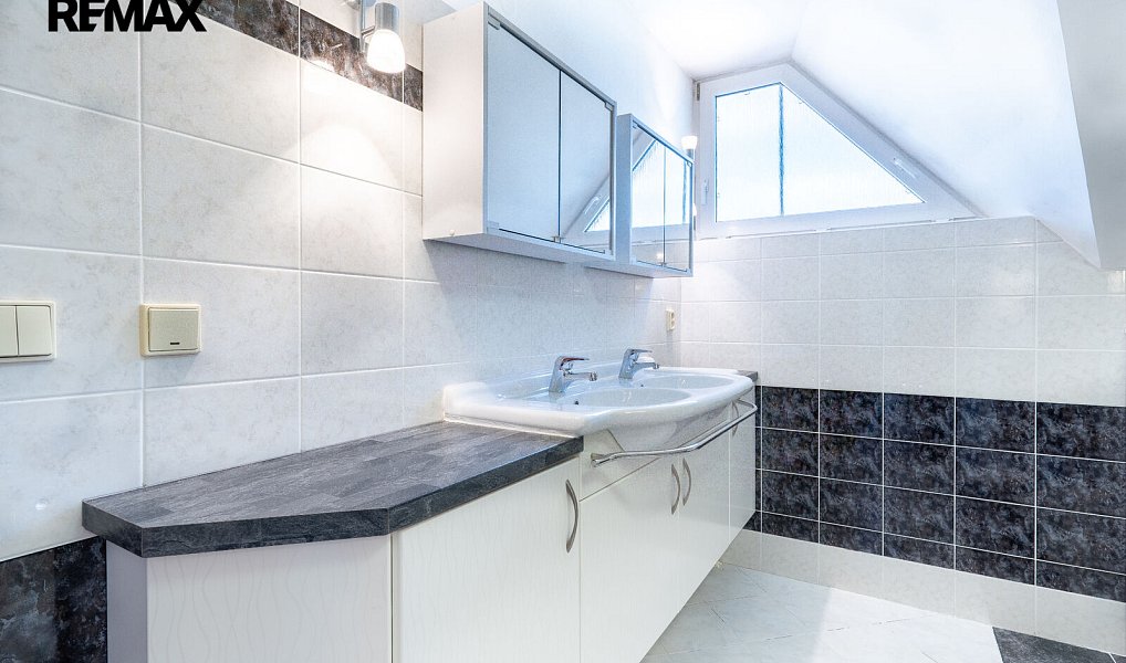 Prodej domu 290 m² s pozemkem 593 m², Mladá Boleslav – náhled fotky 29