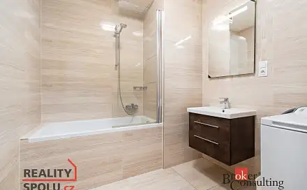 Pronájem bytu 3+kk 70 m², Poděbradova, Plzeň - Jižní Předměstí