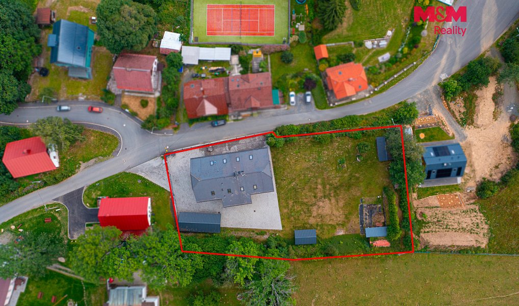 Prodej domu 910 m² s pozemkem 2 881 m², Železná Ruda – náhled fotky 21