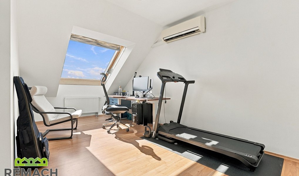Prodej bytu 4+kk 112 m², Staré Město – náhled fotky 13