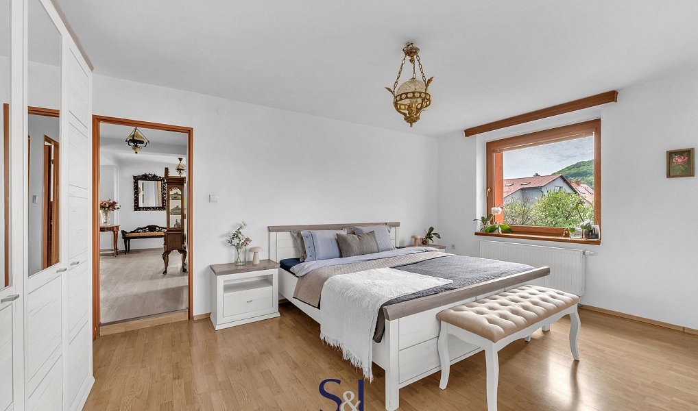 Prodej domu 245 m² s pozemkem 973 m², Nový Bor – náhled fotky 12