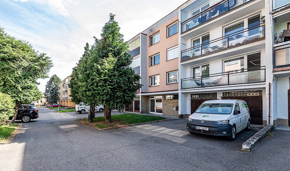Prodej bytu 4+kk 75 m², Benešov – náhled fotky 32