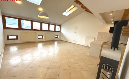 Pronájem bytu 4+1 110 m², nám. J. M. Marků, Lanškroun - Lanškroun-Vnitřní Město, okres Ústí nad Orlicí