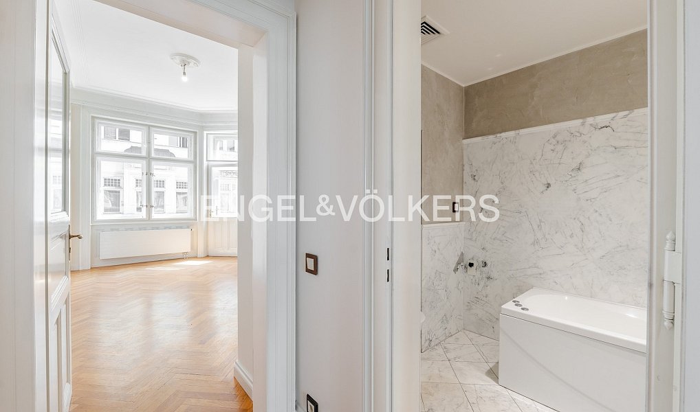 Pronájem bytu 3+1 138 m², Praha – náhled fotky 8
