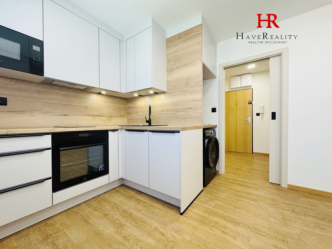 Pronájem bytu 1+kk 36 m²