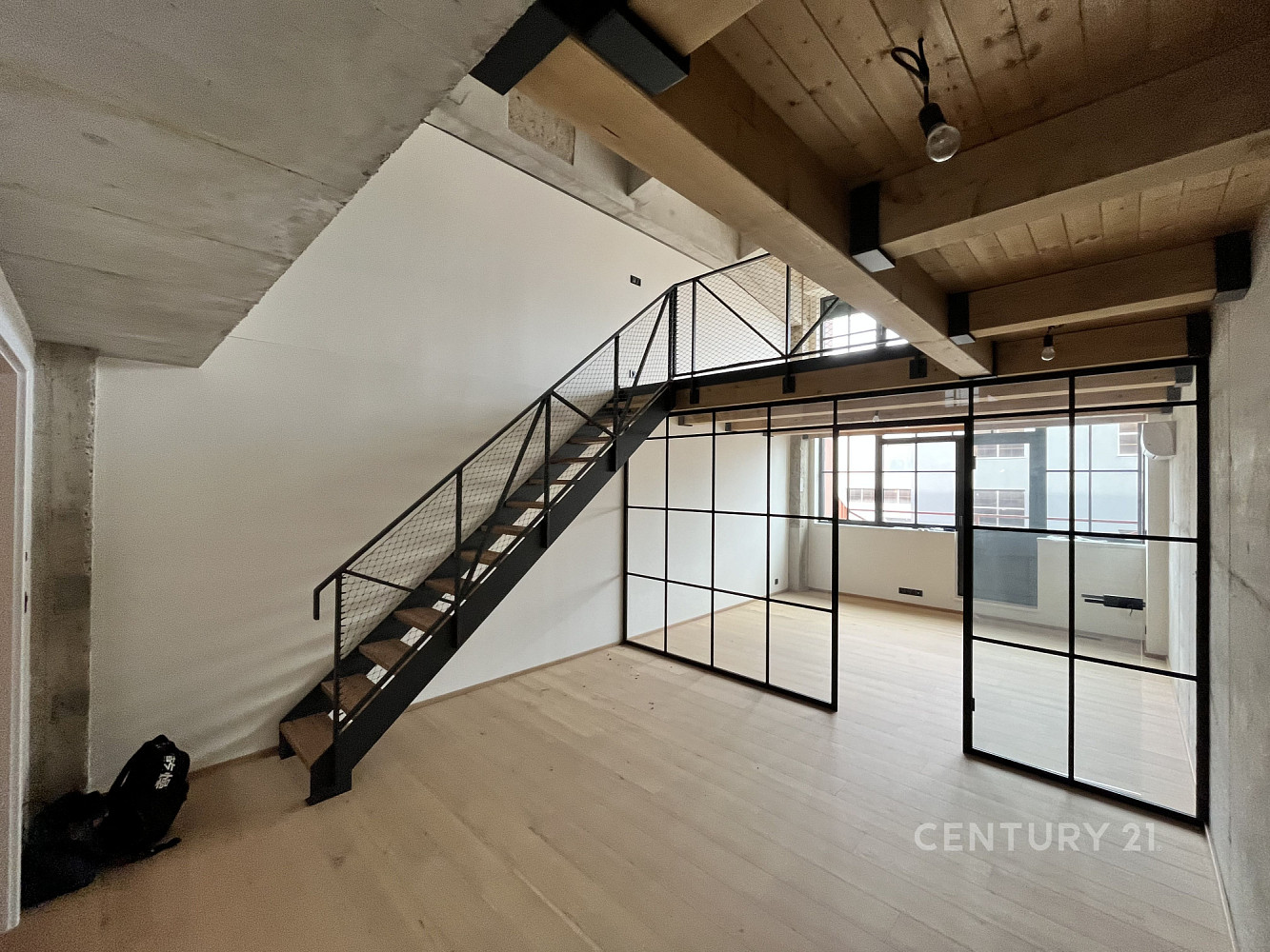 Pronájem bytu 3+kk 91 m² — photo 3