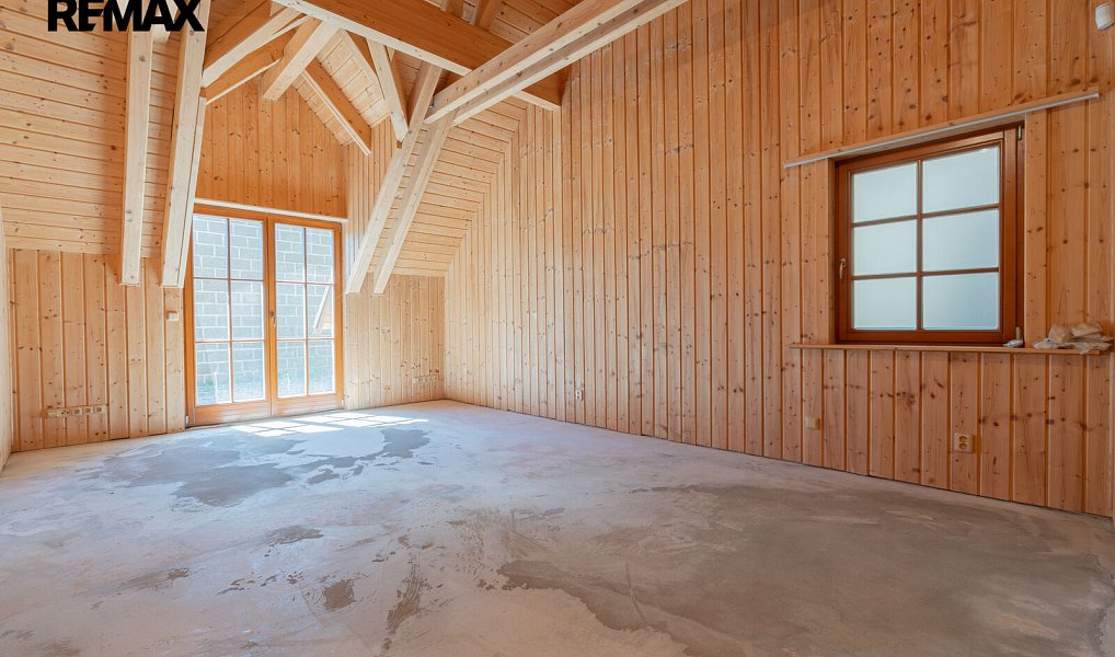 Prodej domu 708 m² s pozemkem 1 910 m², Králův Dvůr – náhled fotky 14