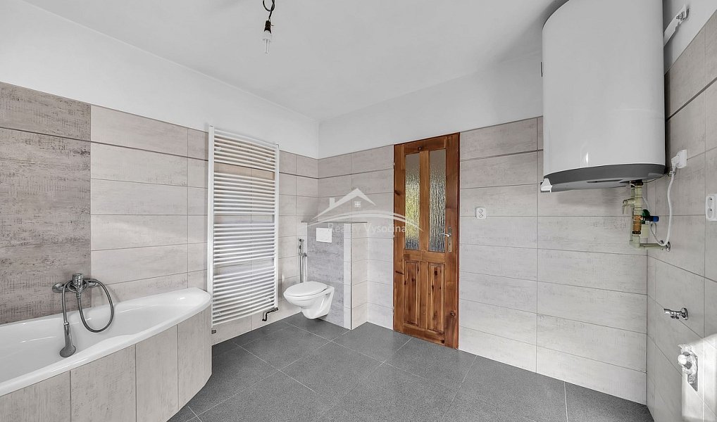 Prodej domu 200 m² s pozemkem 1 656 m², Humpolec – náhled fotky 4