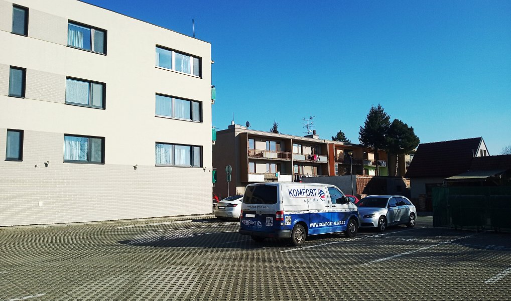 Pronájem parkovacího stání Slavkov u Brna, Slavkov u Brna – fotka 1 z 3