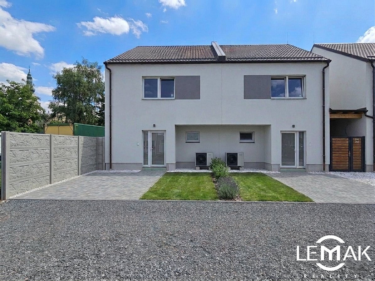 Pronájem domu 109 m² s pozemkem 232 m² — photo 2