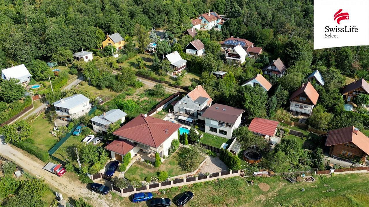 Prodej komerčního pozemku 410 m²