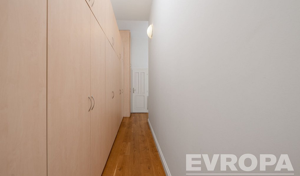 Prodej bytu 2+kk 77 m², Praha – náhled fotky 18