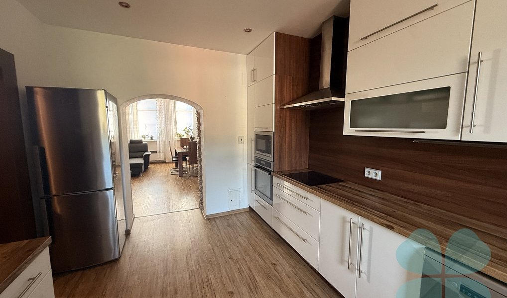 Prodej domu 220 m² s pozemkem 449 m², Radnice – náhled fotky 3