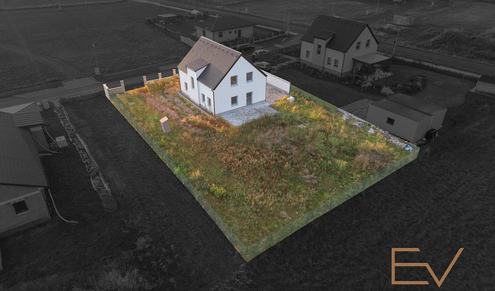 Prodej domu 166 m² s pozemkem 1 012 m², Lužná – náhled fotky 3