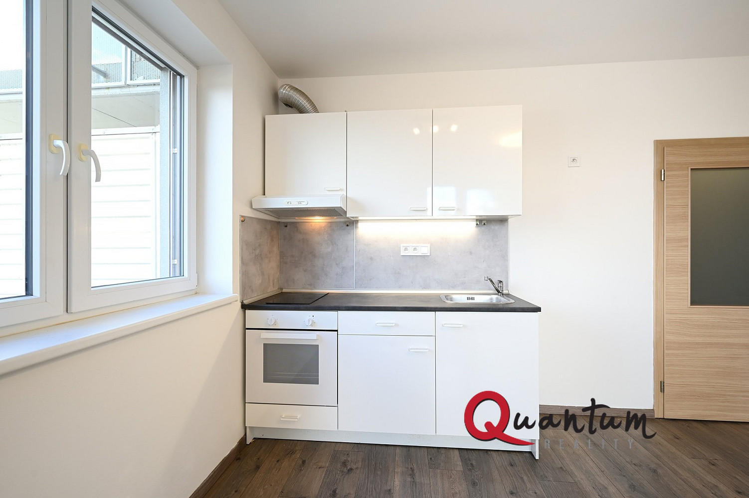Pronájem bytu 1+kk 25 m² — photo 4