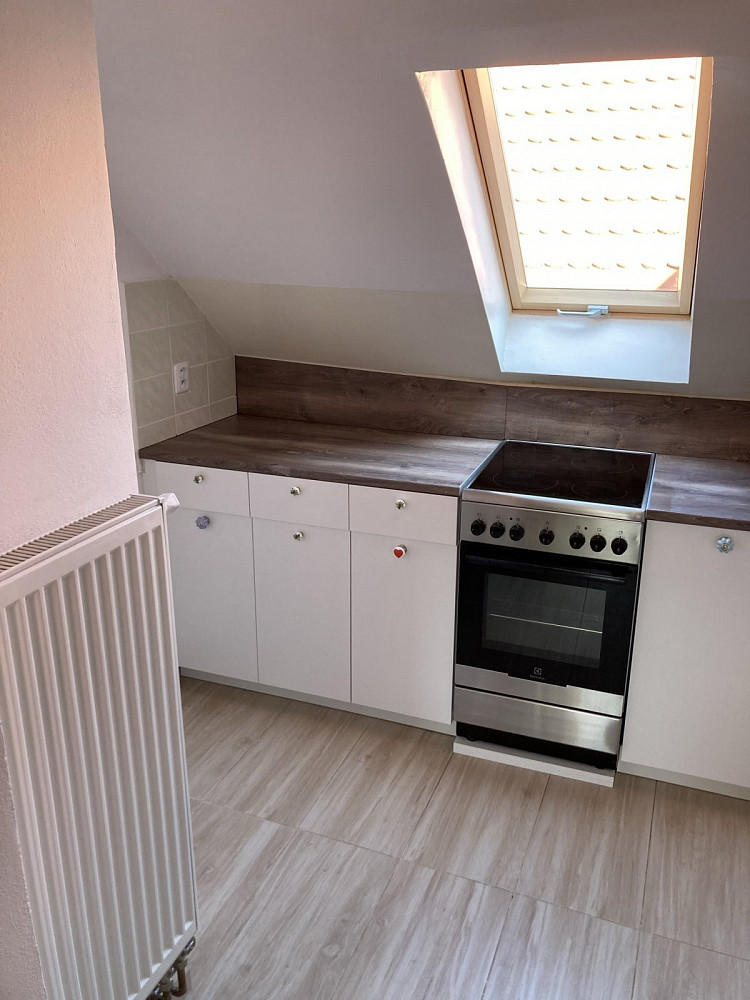 Pronájem bytu 3+1 70 m² – pohled 6