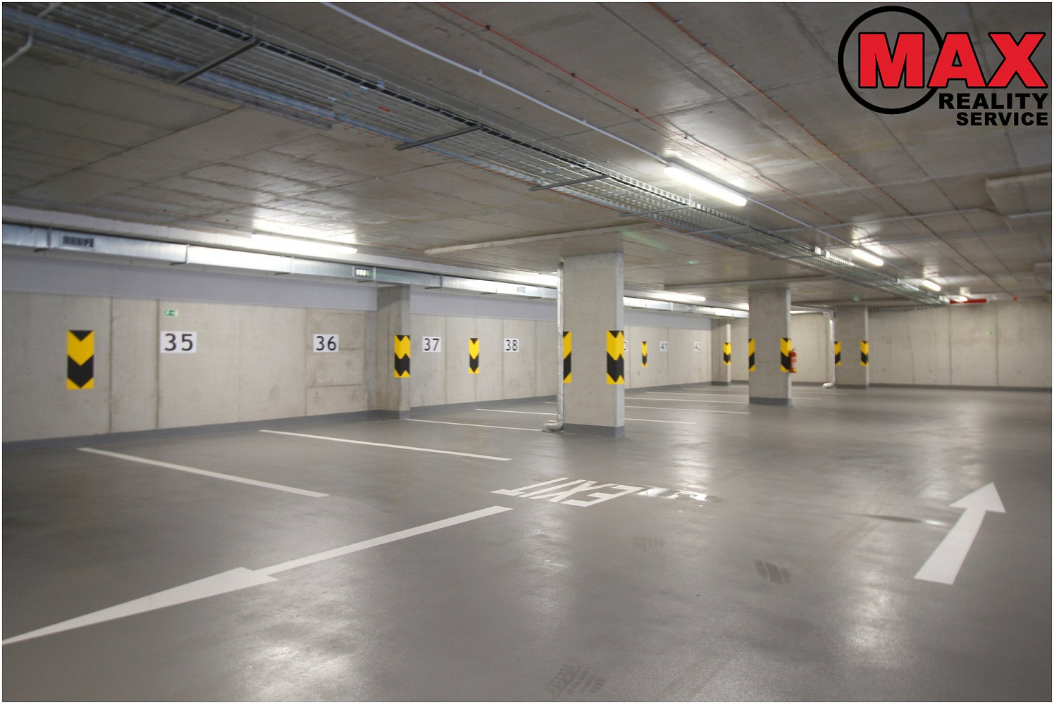 Pronájem garážového stání 10 m2, Praha - Hloubětín – fotografie 2