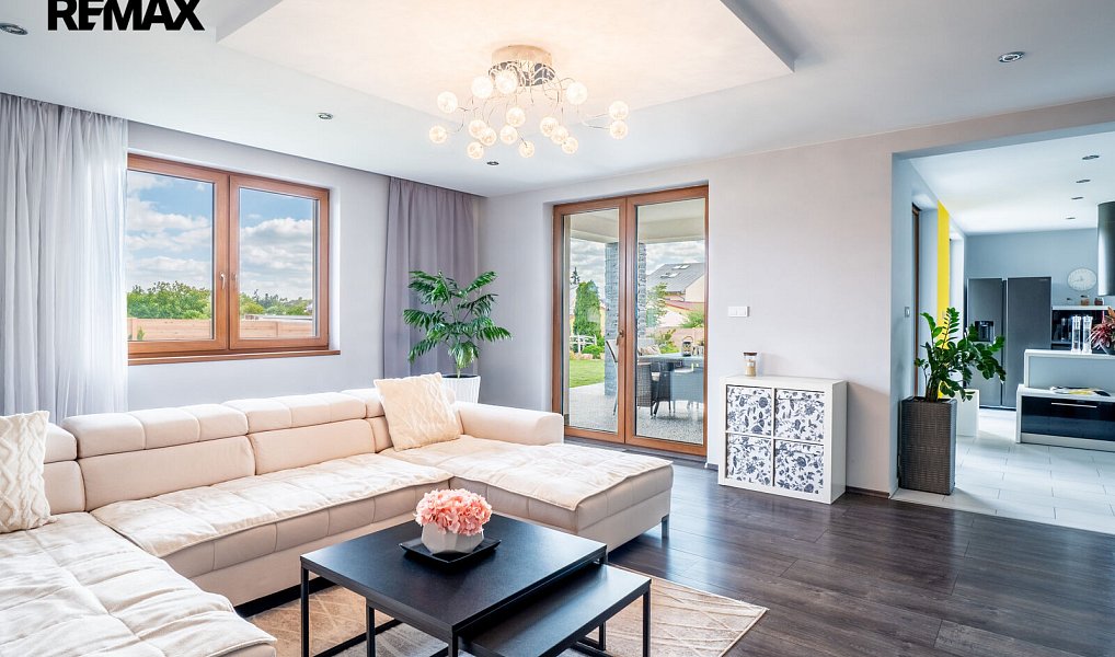 Prodej domu 300 m² s pozemkem 3 877 m², Otvice – náhled fotky 4
