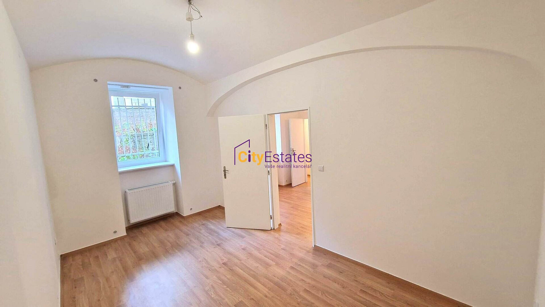 Pronájem bytu 1+1 40 m² – fotografie 2