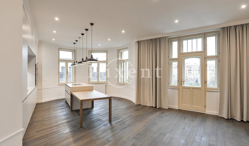 Pronájem bytu 4+kk 167 m², Praha – náhled fotky 3