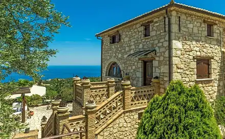 Prodej domu 350 m² s pozemkem 4 000 m², Zakynthos, Jónské Ostrovy, Řecko